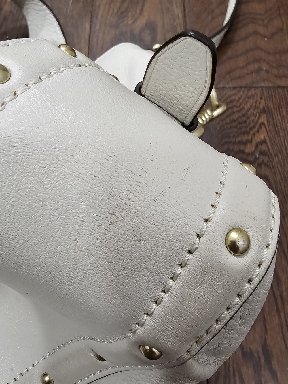 Michael Kors Astor White Pebbled Leather Crossbody Bag - Picture 13 of 14